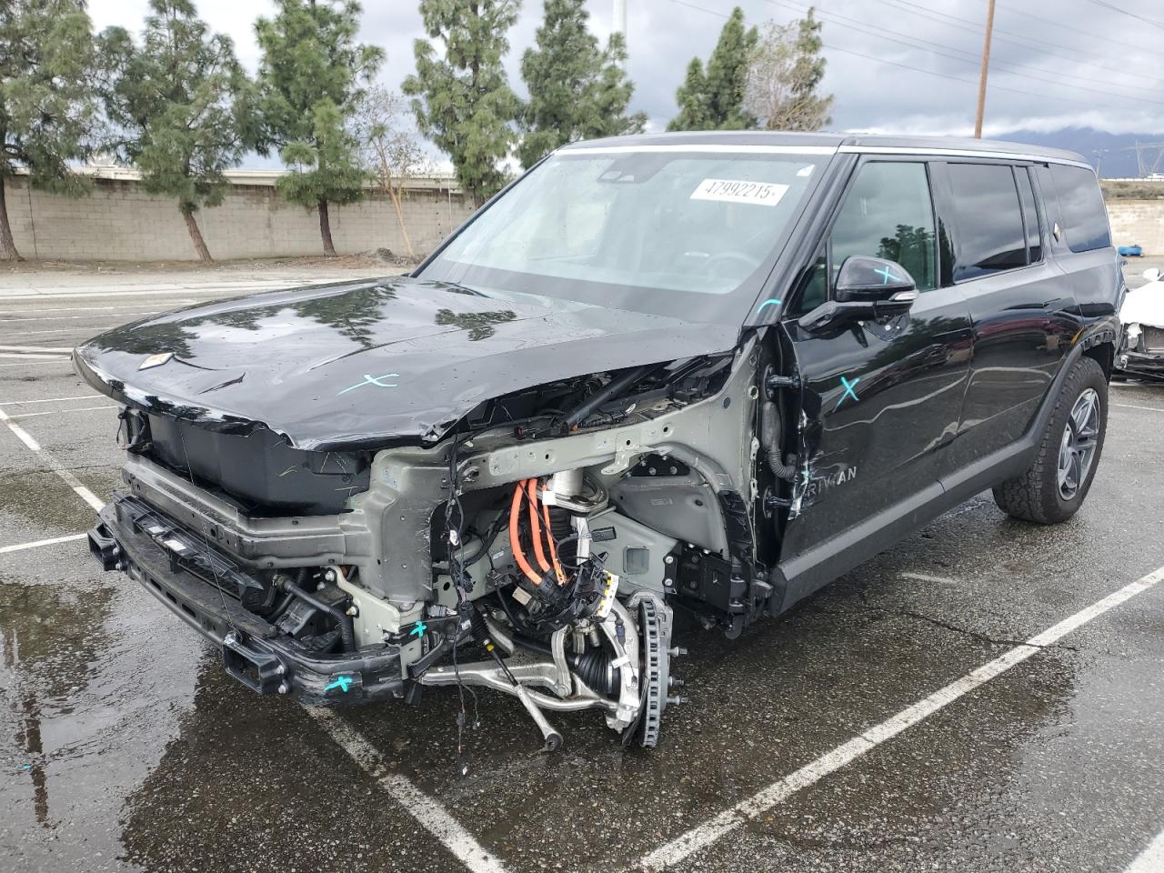 RIVIAN R1S ADVENT 2025