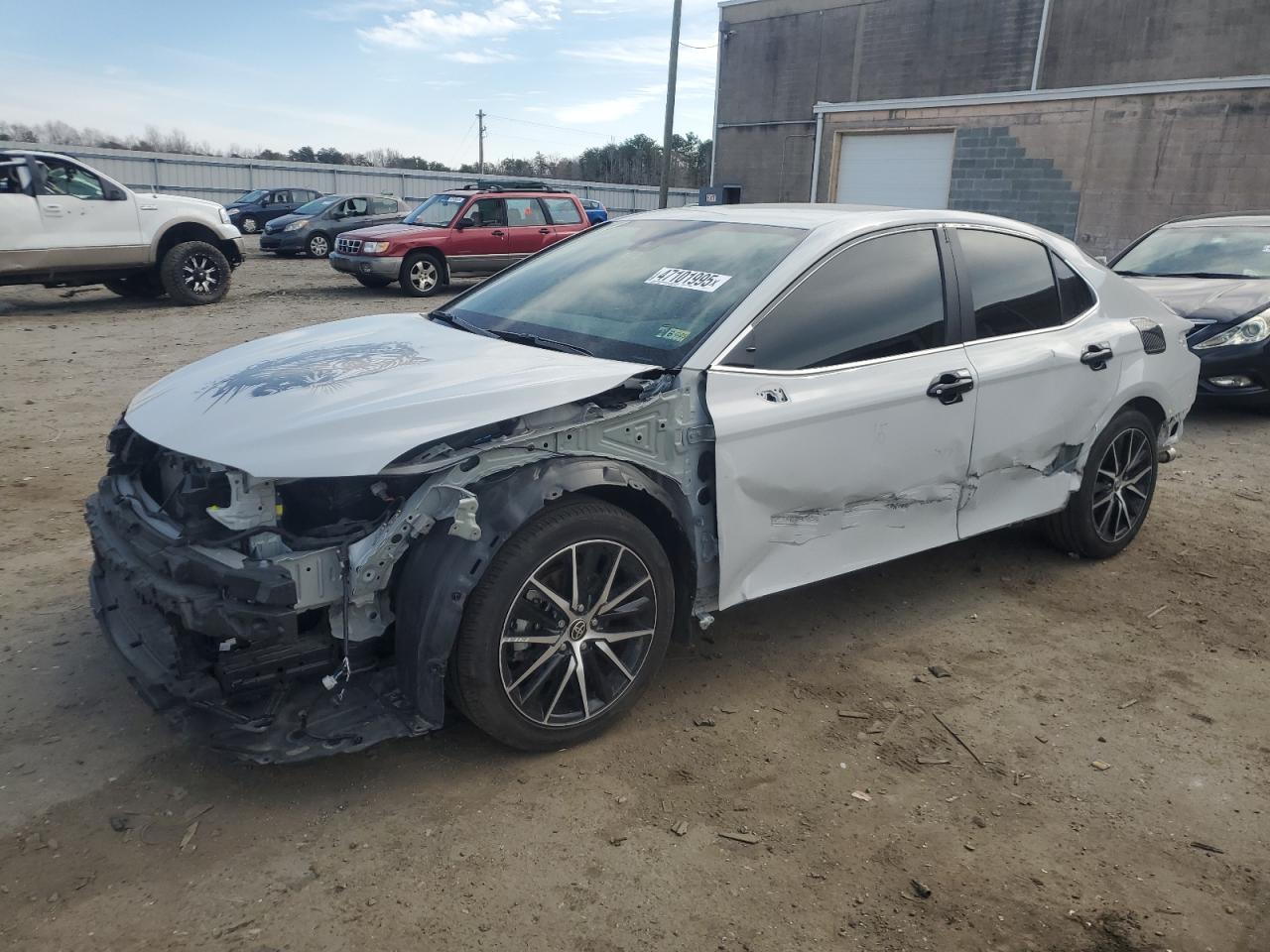 TOYOTA CAMRY SE N 2023