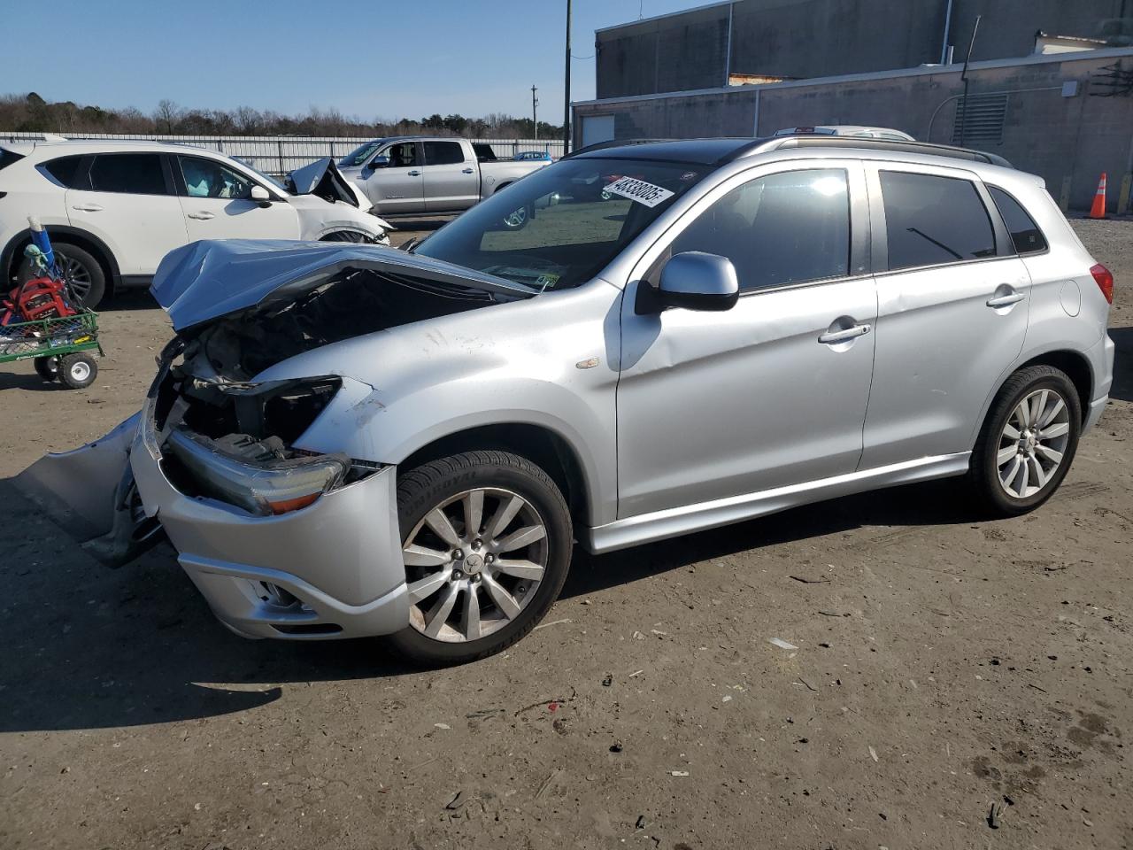 MITSUBISHI OUTLANDER 2011