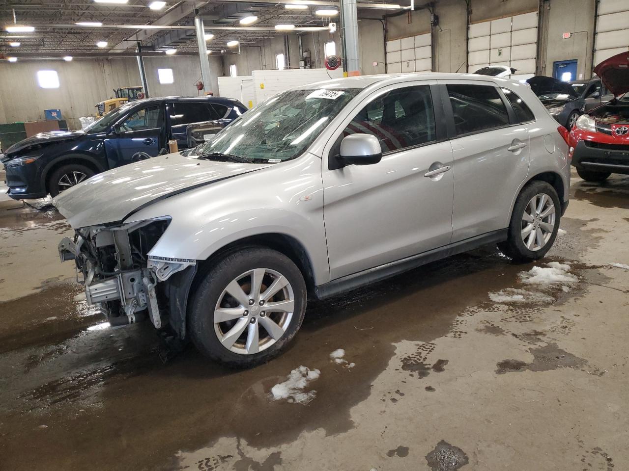 MITSUBISHI OUTLANDER 2014