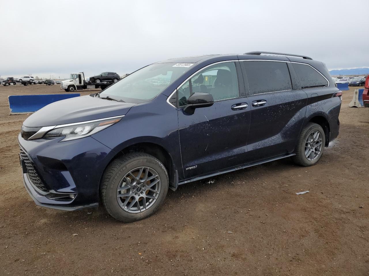 TOYOTA SIENNA XSE 2021