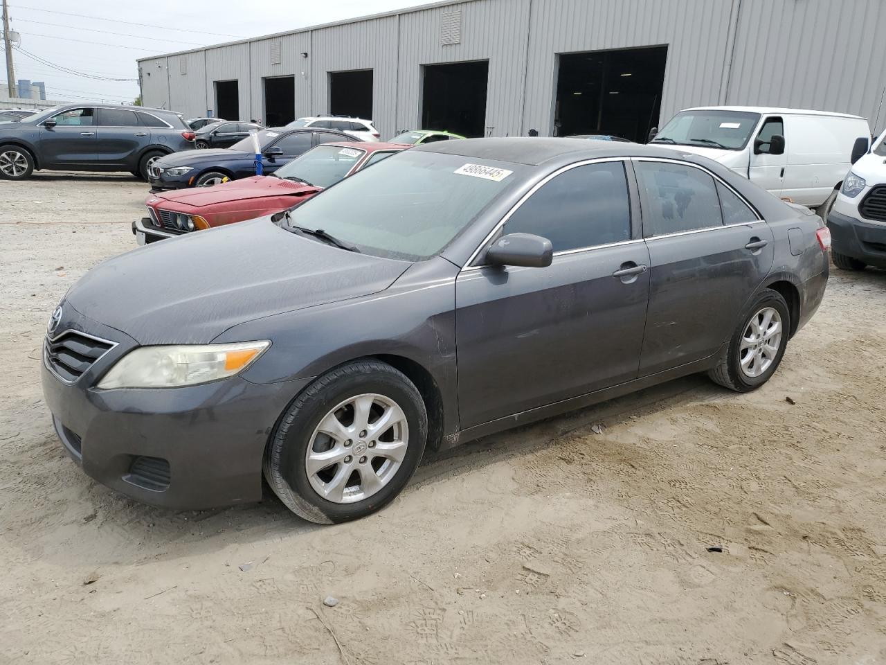 TOYOTA CAMRY BASE 2011
