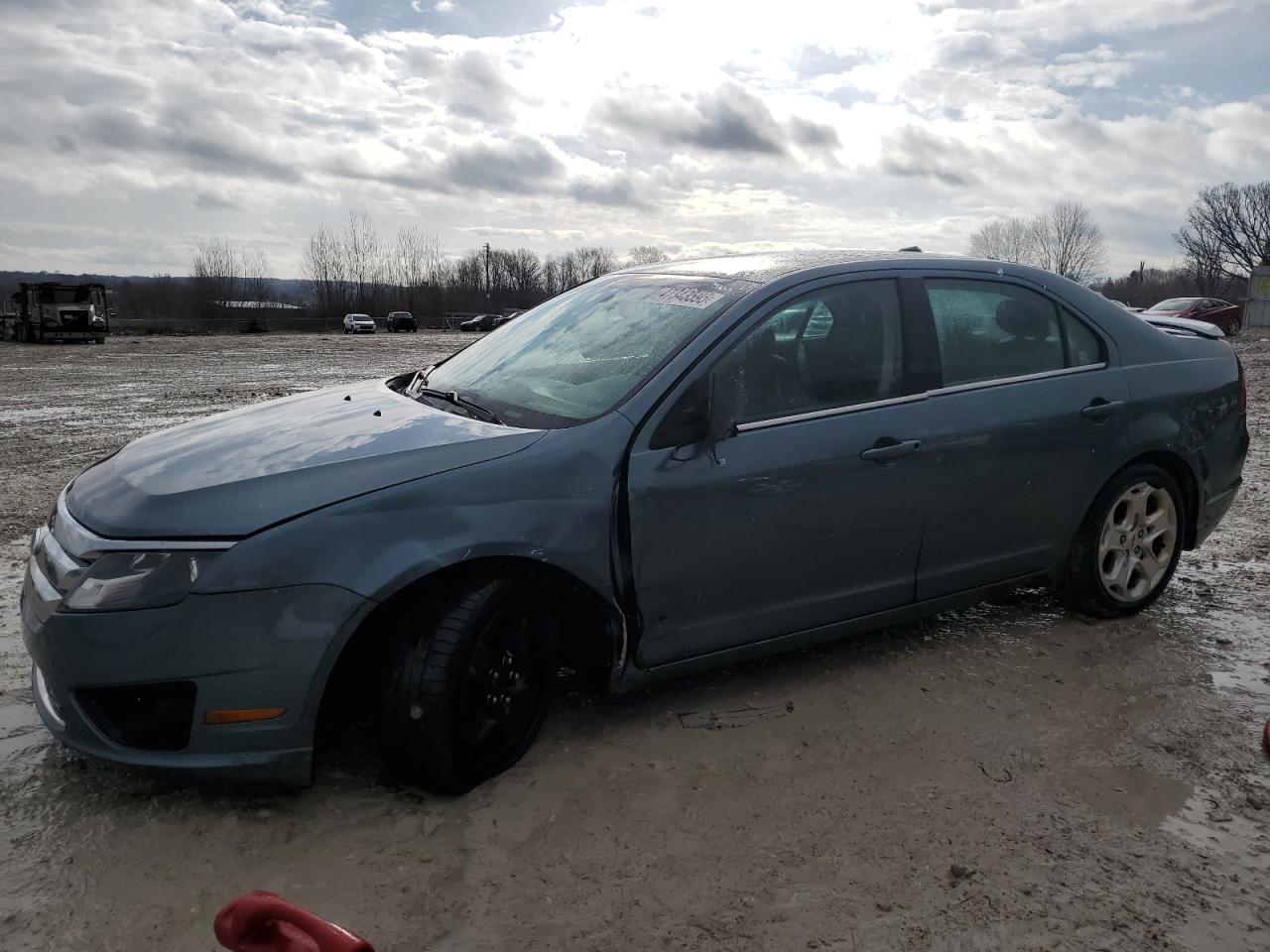FORD FUSION SE 2011