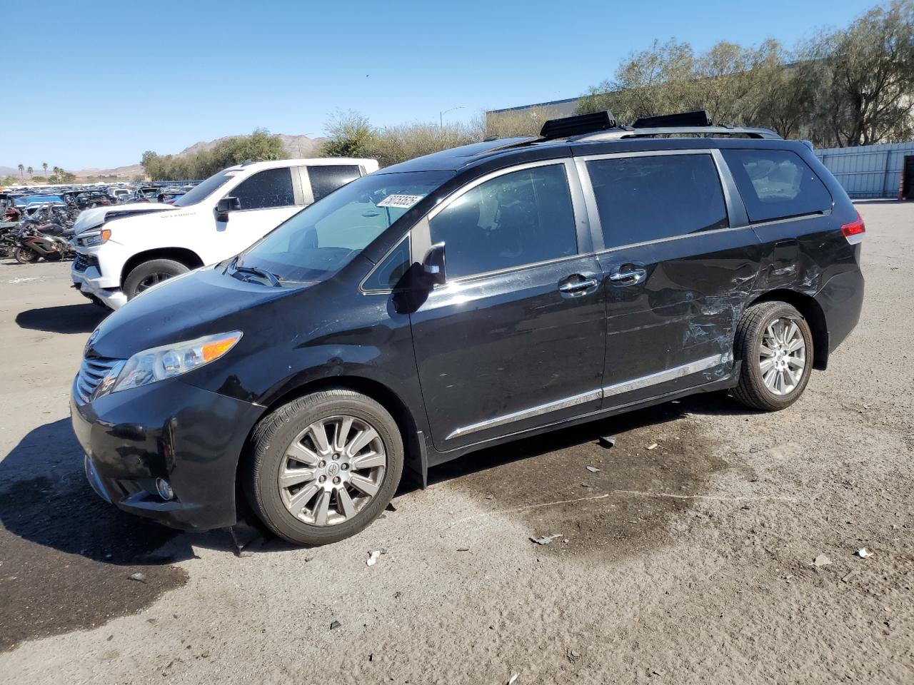 TOYOTA SIENNA XLE 2014