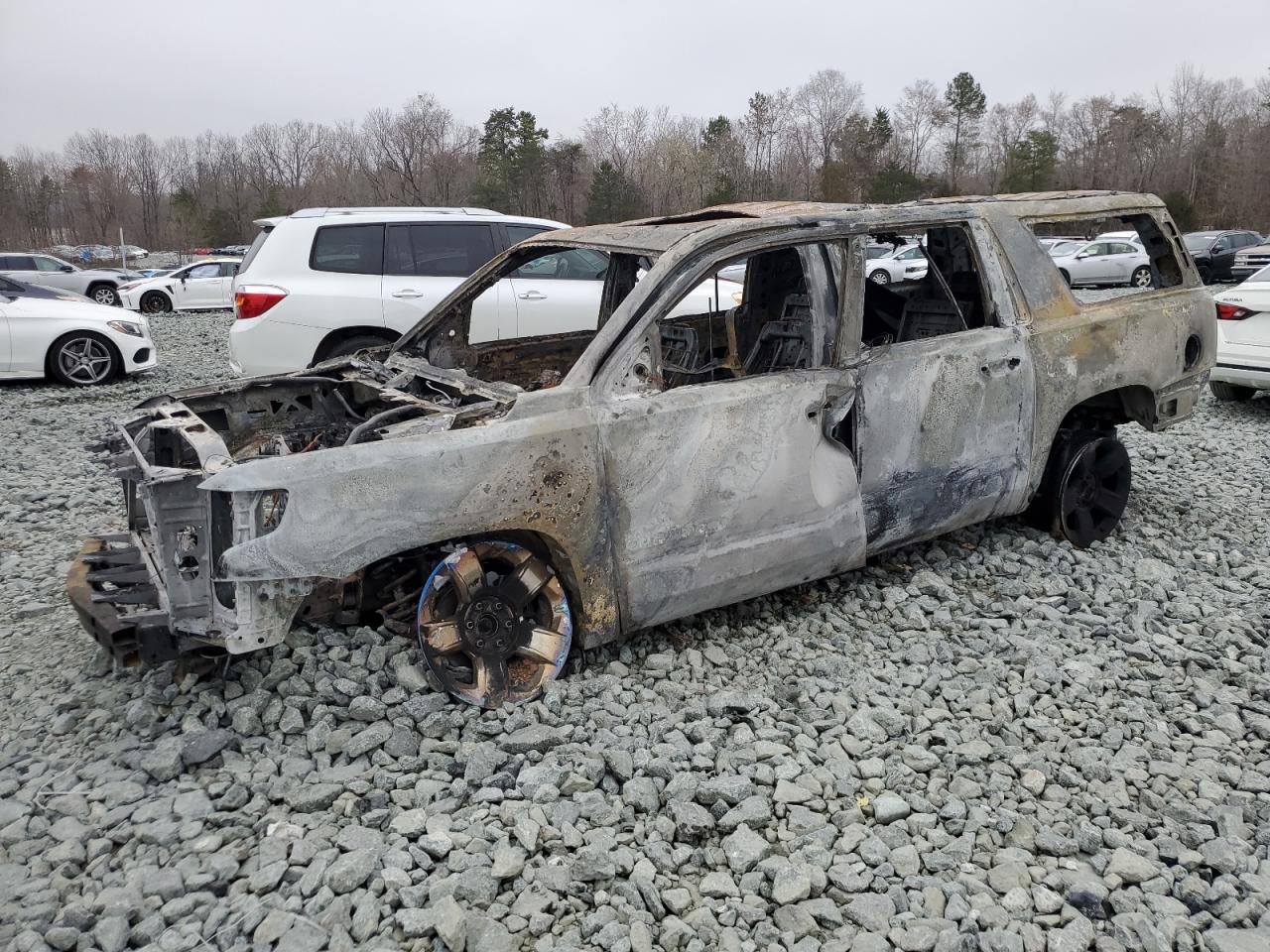 CHEVROLET SUBURBAN K 2015
