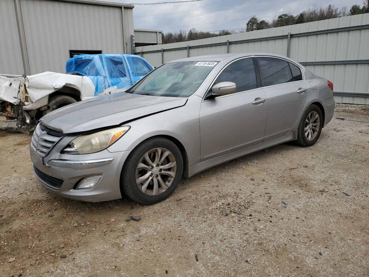 HYUNDAI GENESIS 3. 2013
