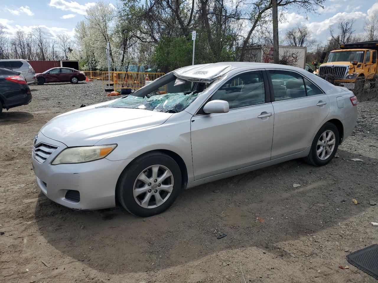 TOYOTA CAMRY BASE 2011