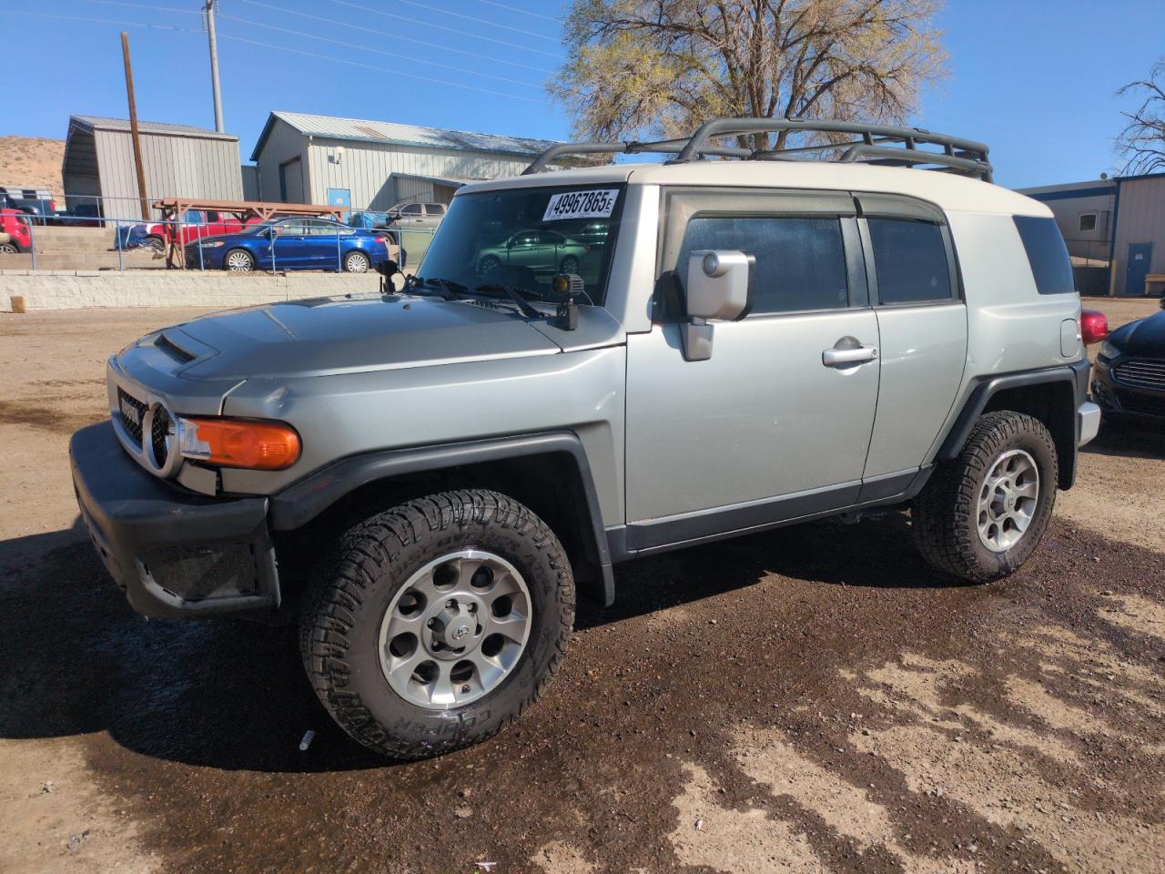 TOYOTA FJ CRUISER 2012