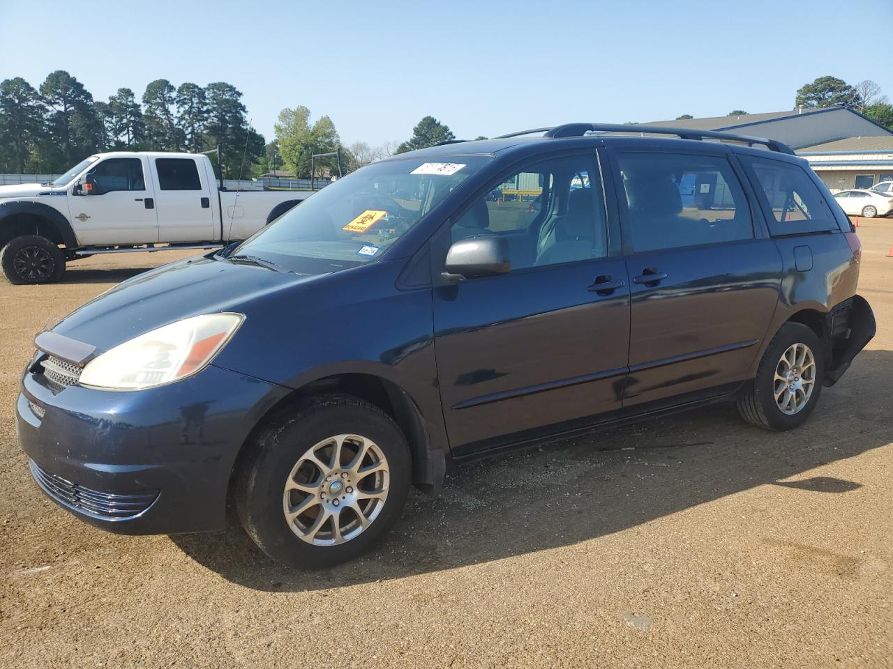 TOYOTA SIENNA CE 2005
