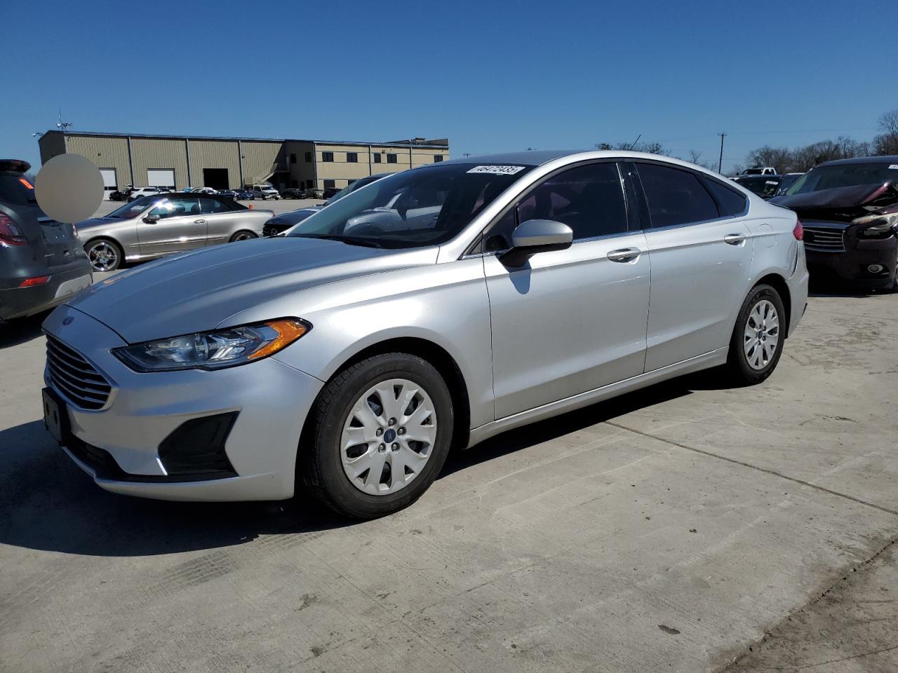 FORD FUSION S 2019