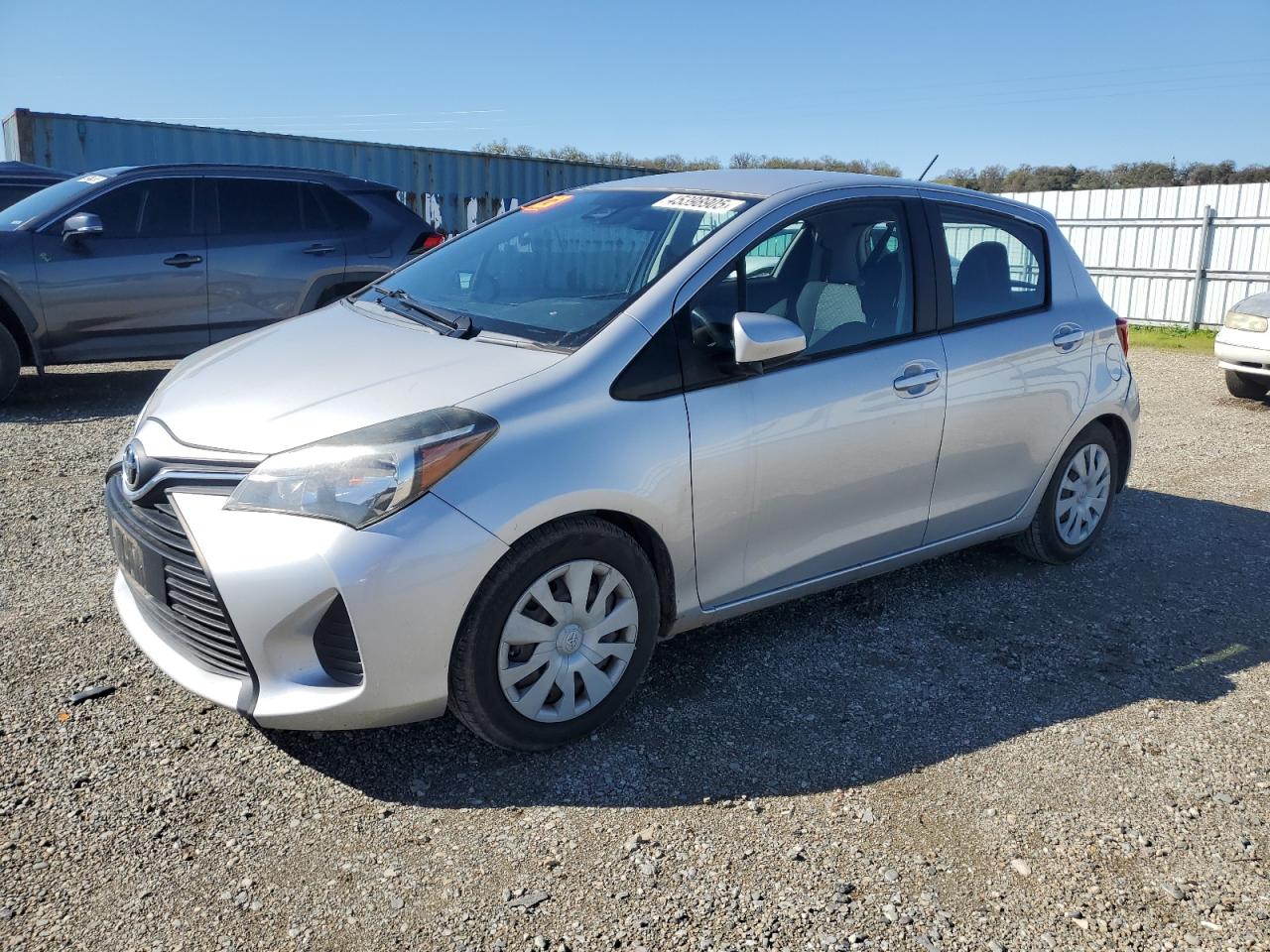 TOYOTA YARIS L 2017