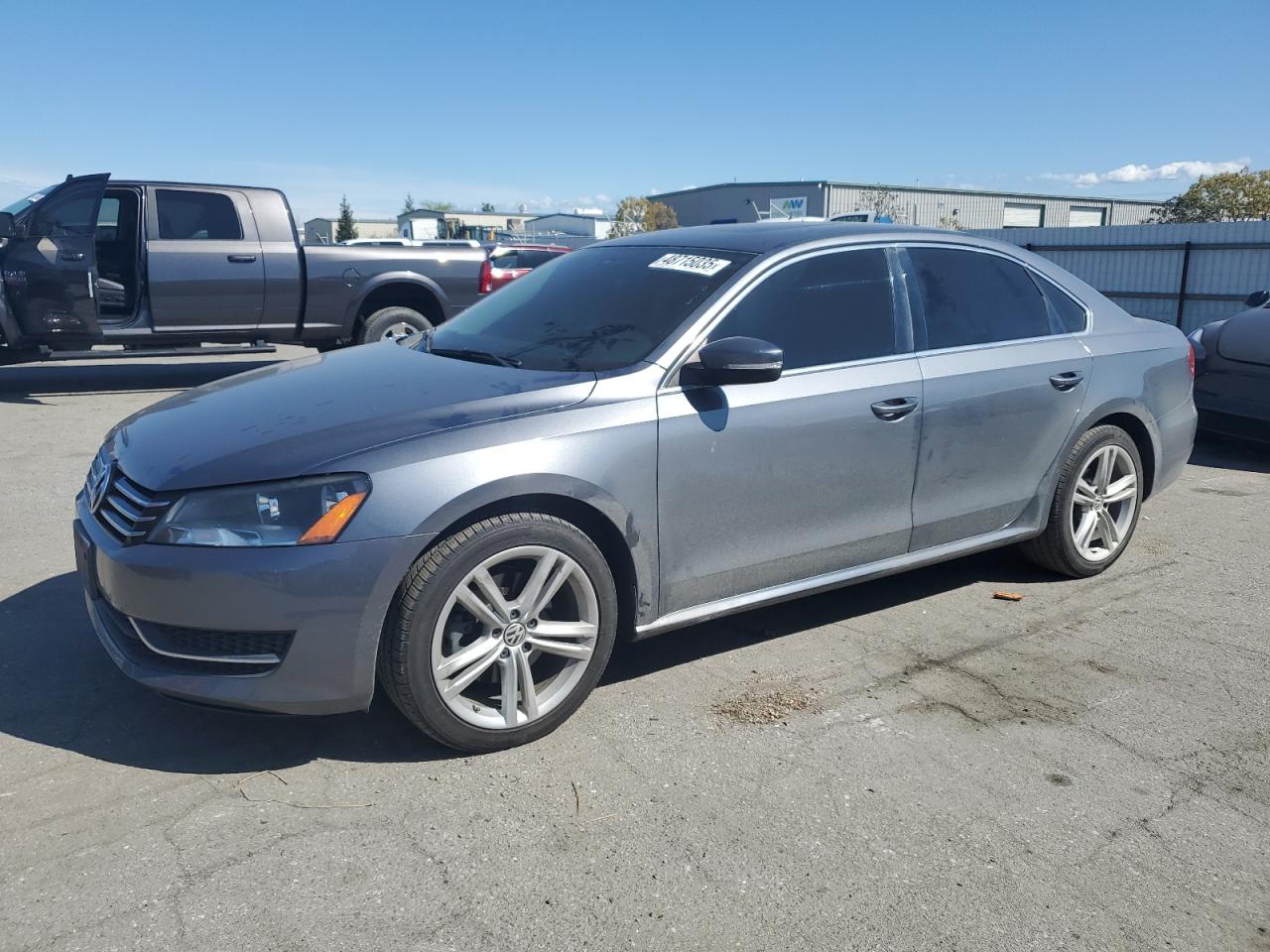 VOLKSWAGEN PASSAT SE 2014