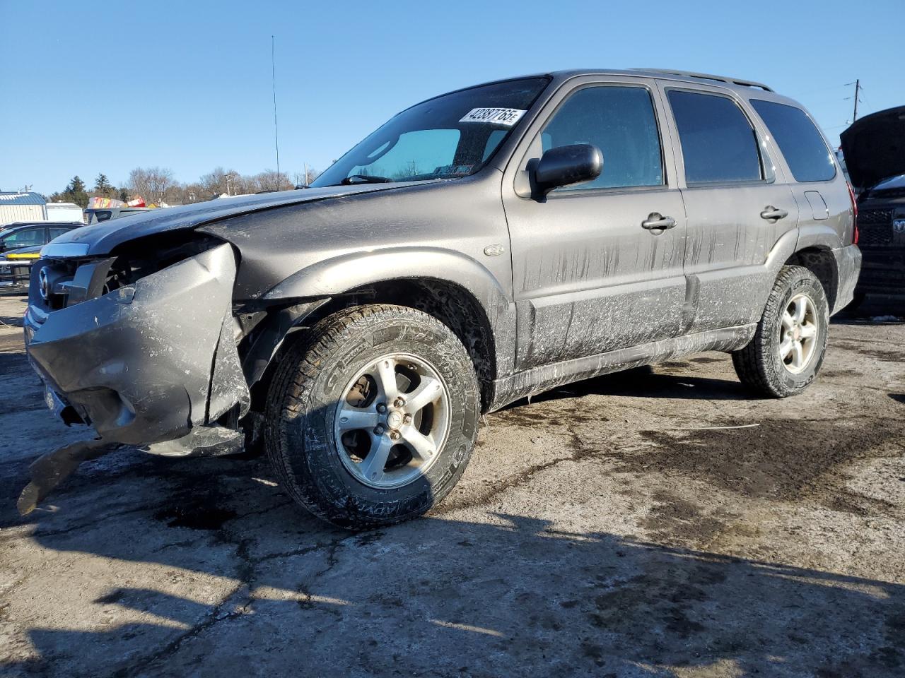MAZDA TRIBUTE S 2005