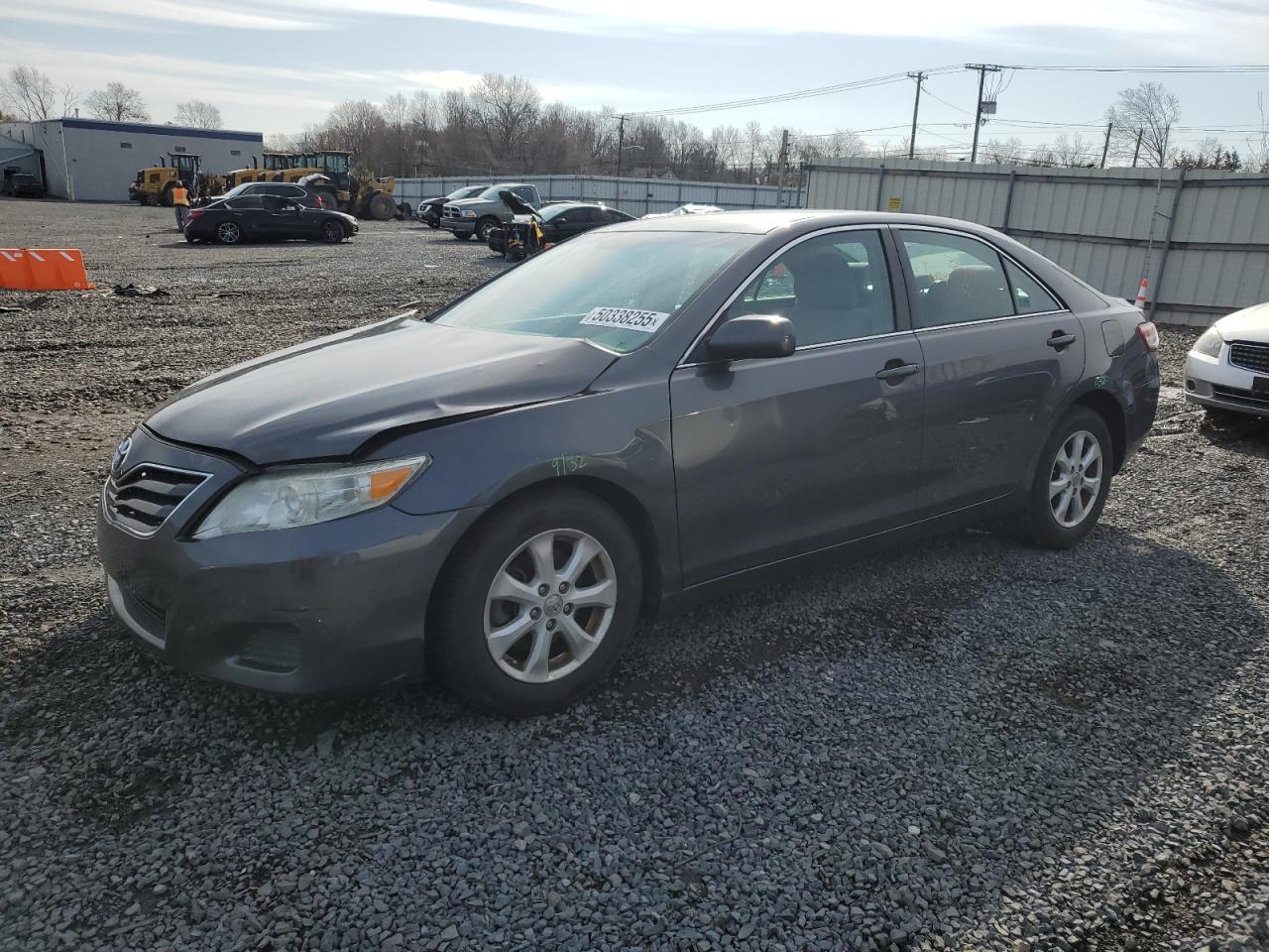 TOYOTA CAMRY BASE 2011
