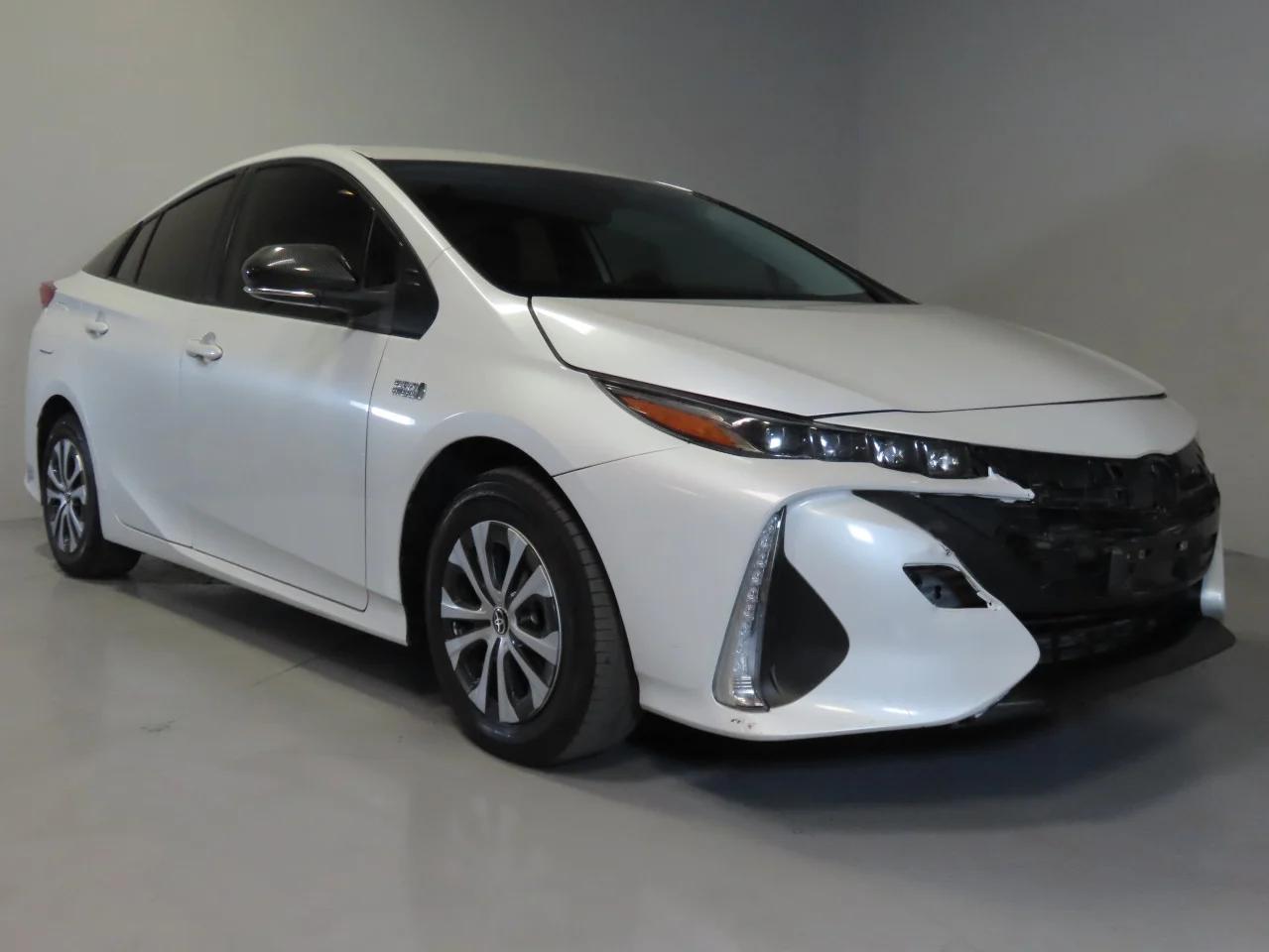 TOYOTA PRIUS PRIM 2021