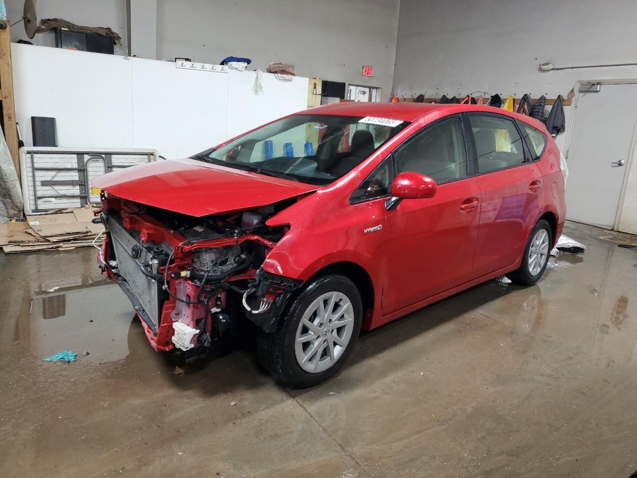 TOYOTA PRIUS V 2012