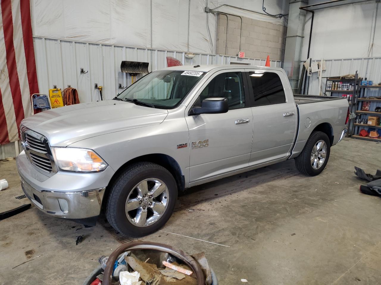 RAM 1500 SLT 2015
