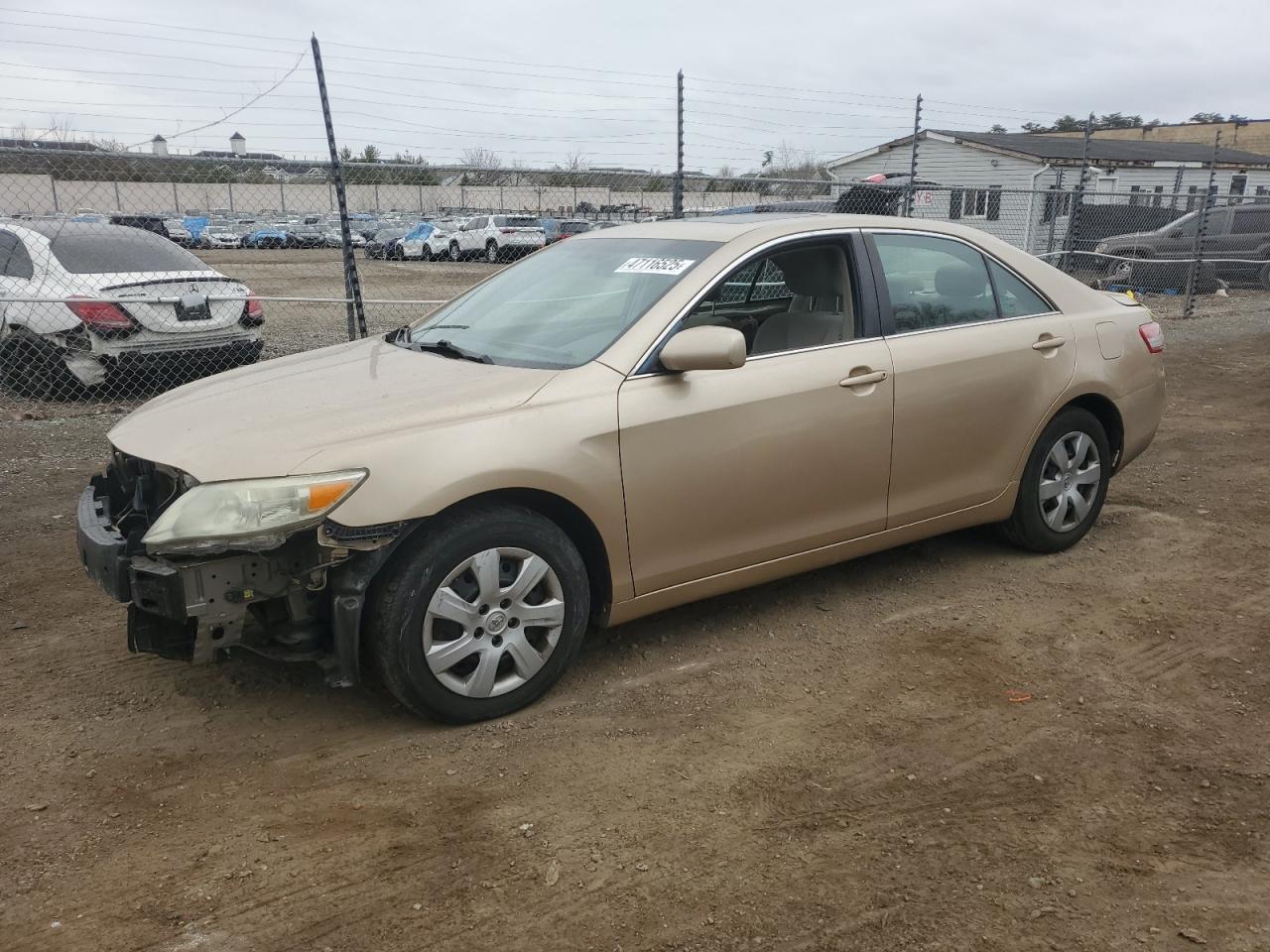 TOYOTA CAMRY BASE 2011