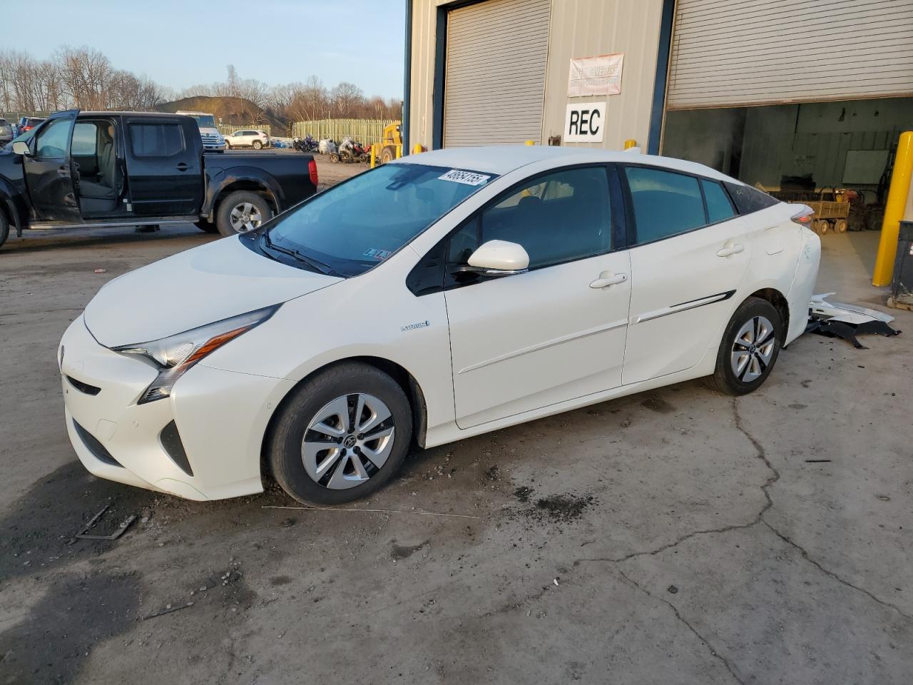 TOYOTA PRIUS 2018