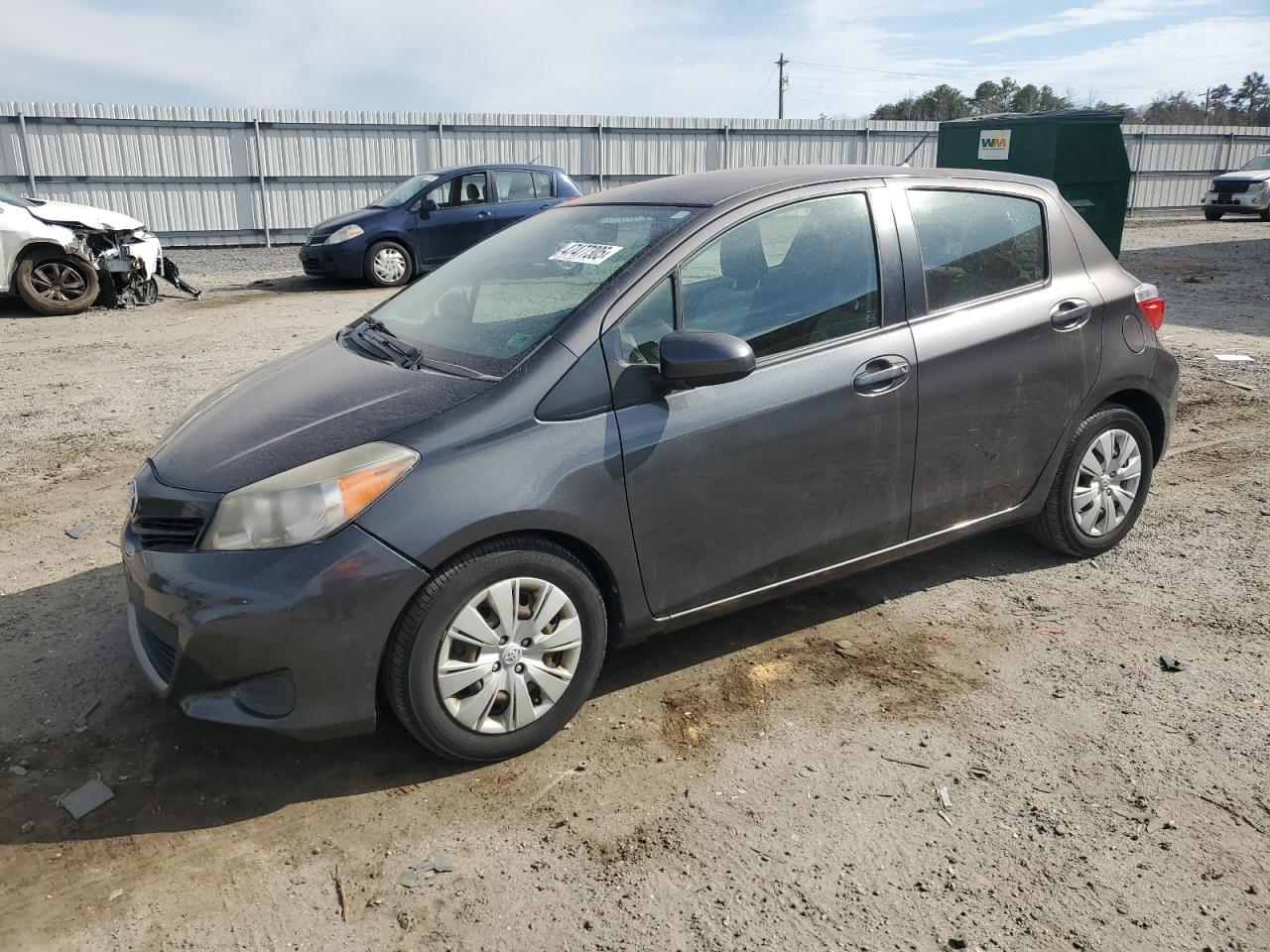 TOYOTA YARIS 2012