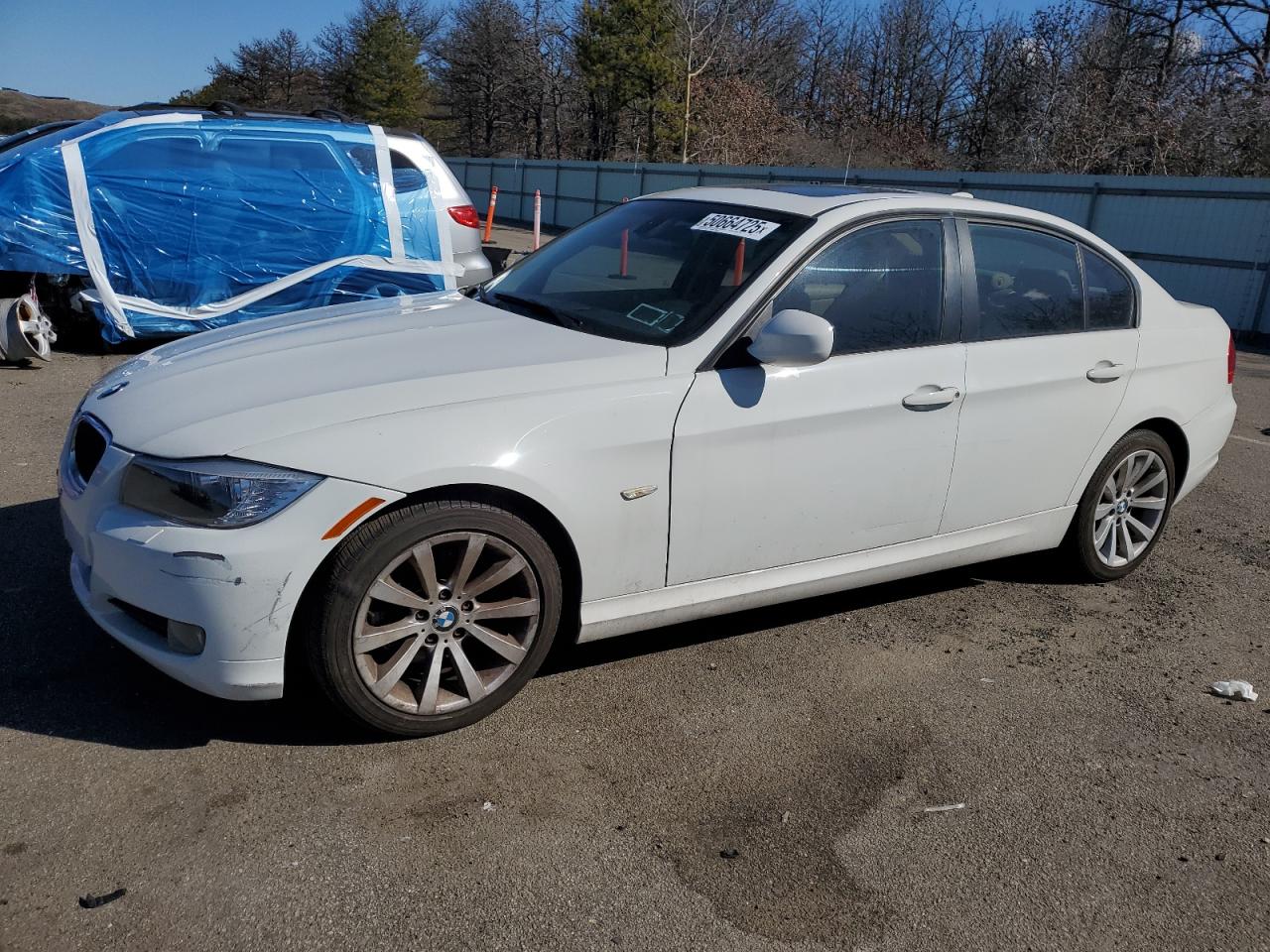 BMW 3 SERIES 2011