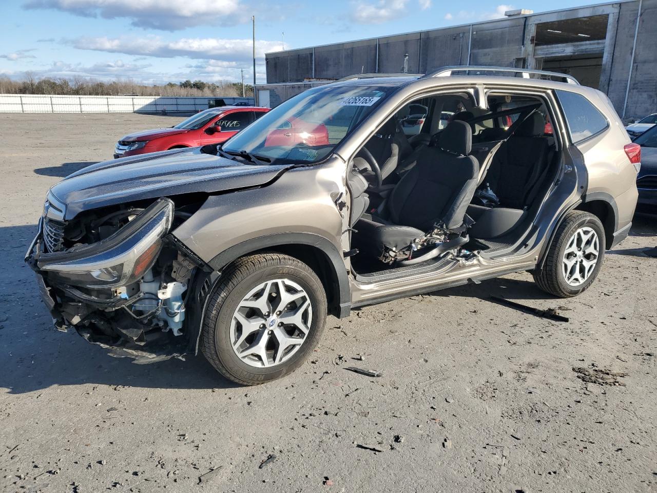 SUBARU FORESTER P 2019