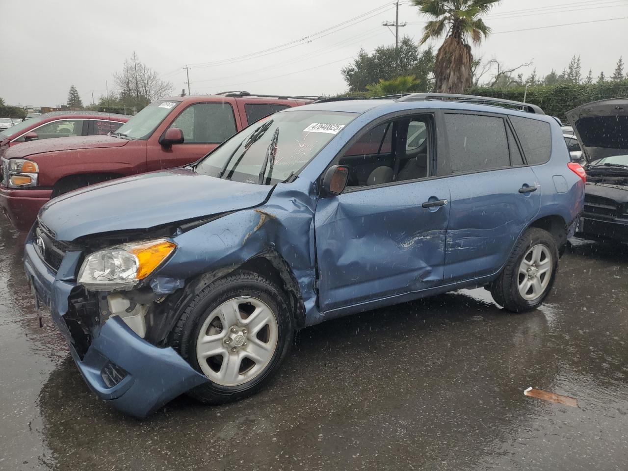 TOYOTA RAV4 2011