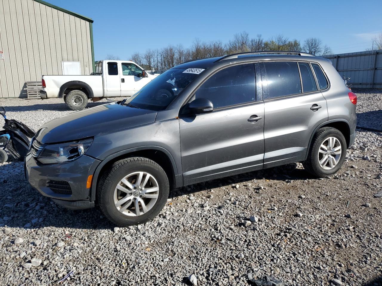 VOLKSWAGEN TIGUAN S 2015