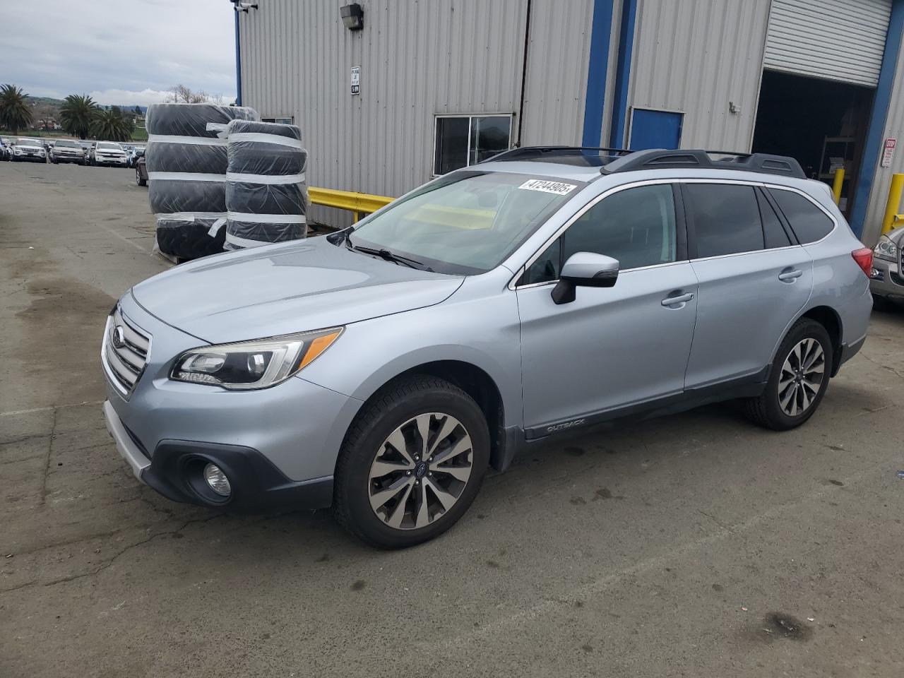 SUBARU OUTBACK 2. 2016