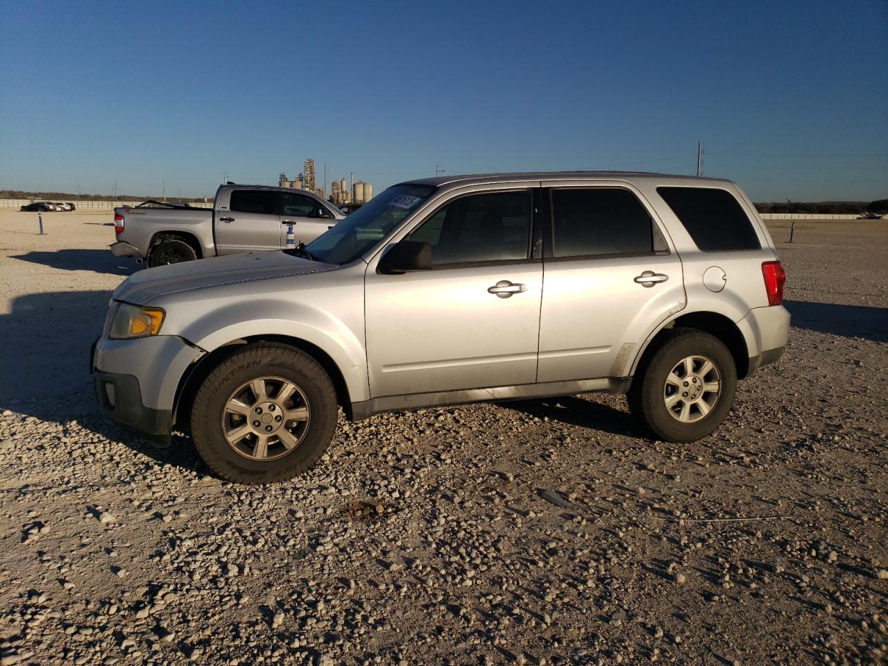 MAZDA TRIBUTE I 2011
