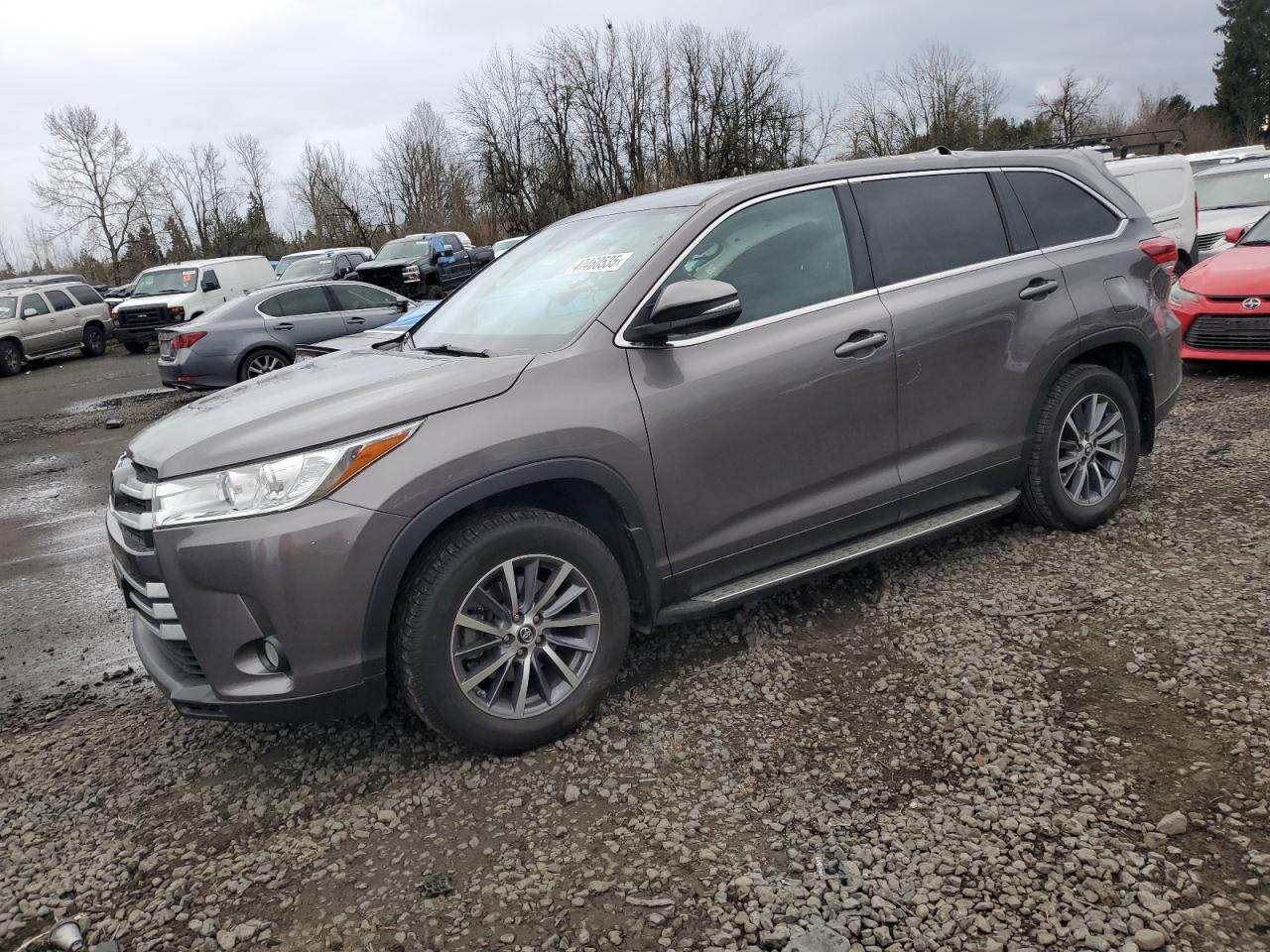 TOYOTA HIGHLANDER 2019