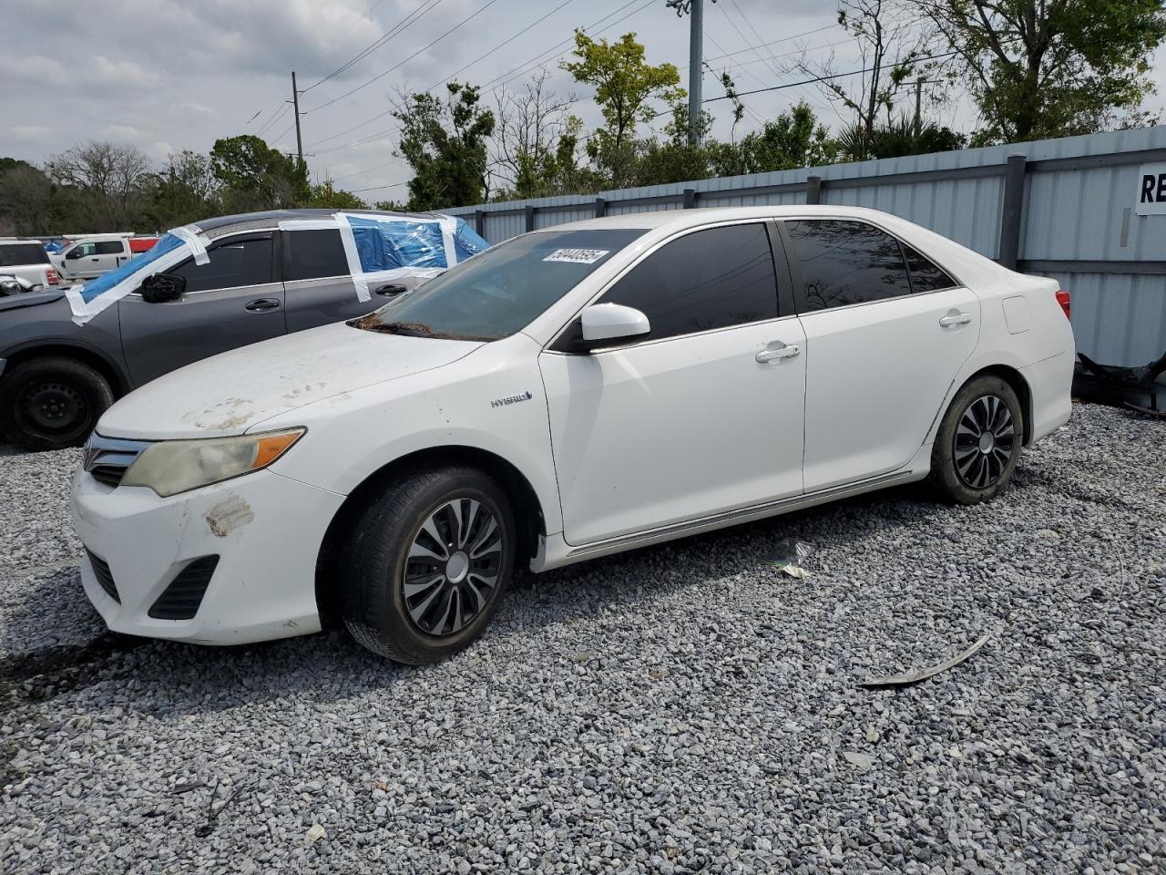 TOYOTA CAMRY HYBR 2013