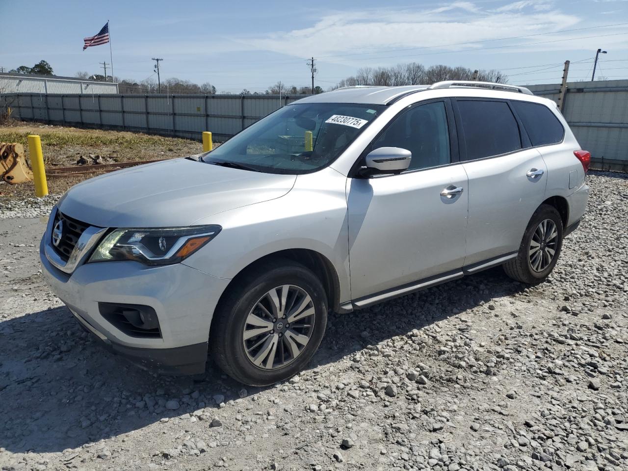 NISSAN PATHFINDER 2017