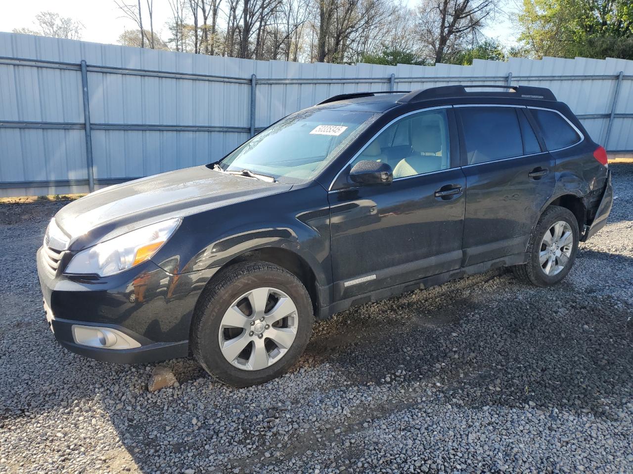 SUBARU OUTBACK 2012