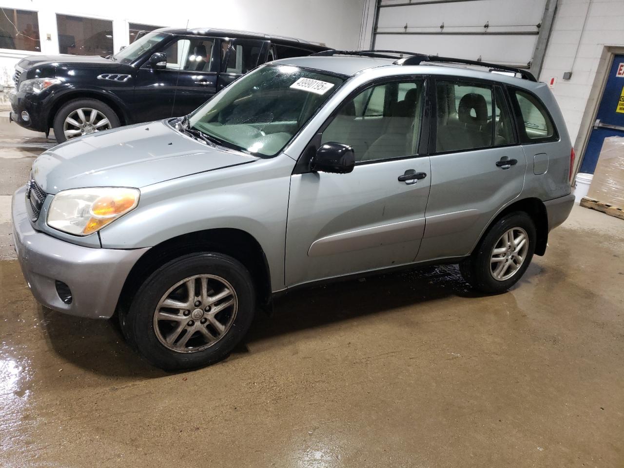 TOYOTA RAV4 2005