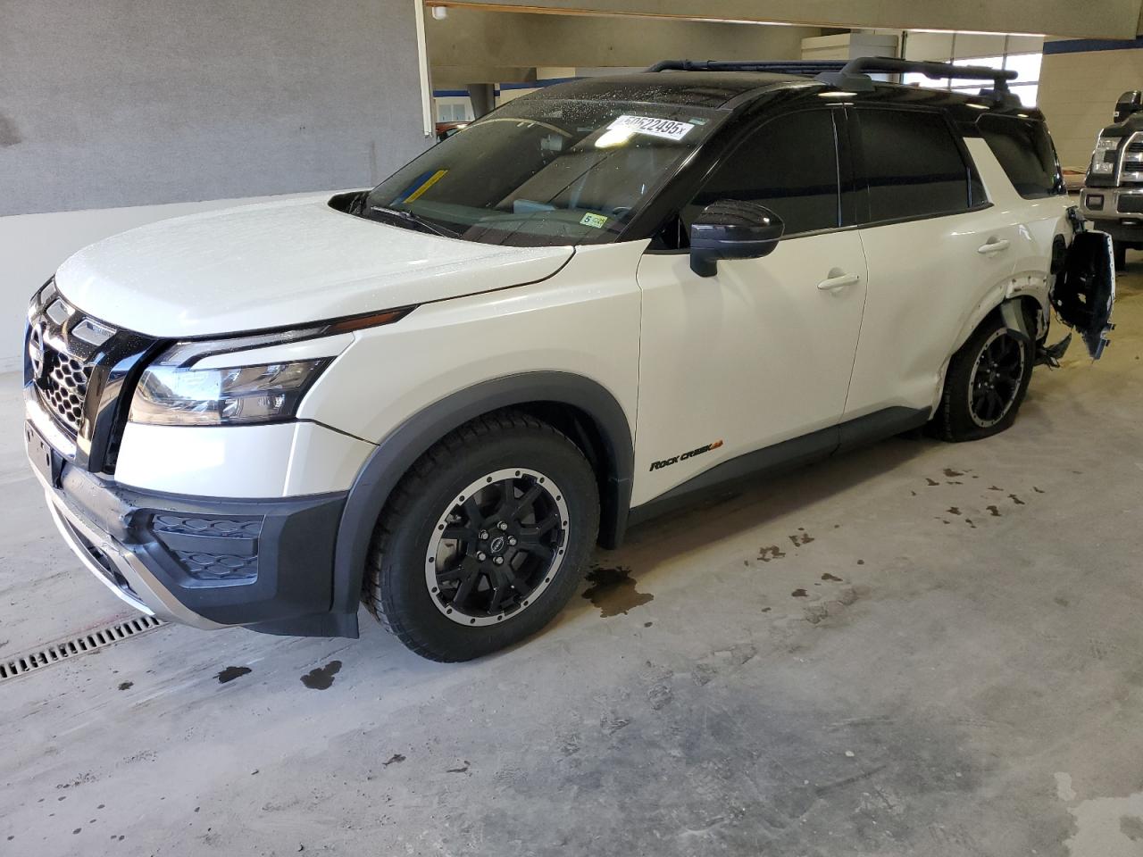 NISSAN PATHFINDER 2023