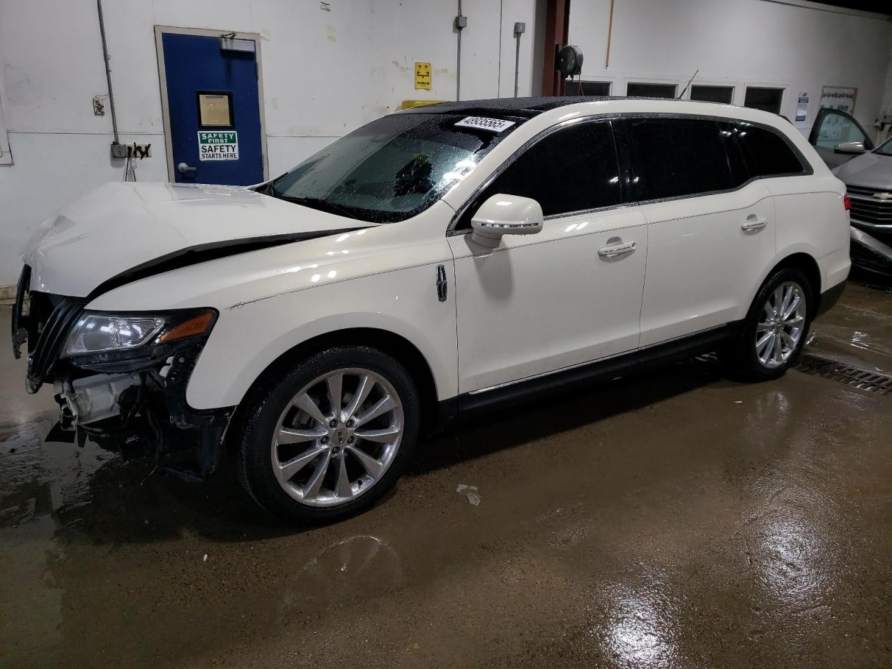 LINCOLN MKT 2012