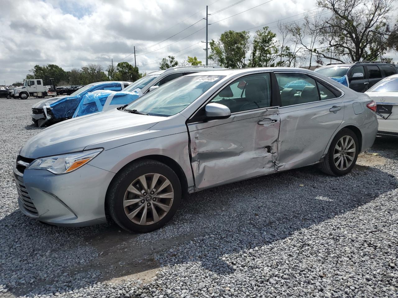 TOYOTA CAMRY LE 2017