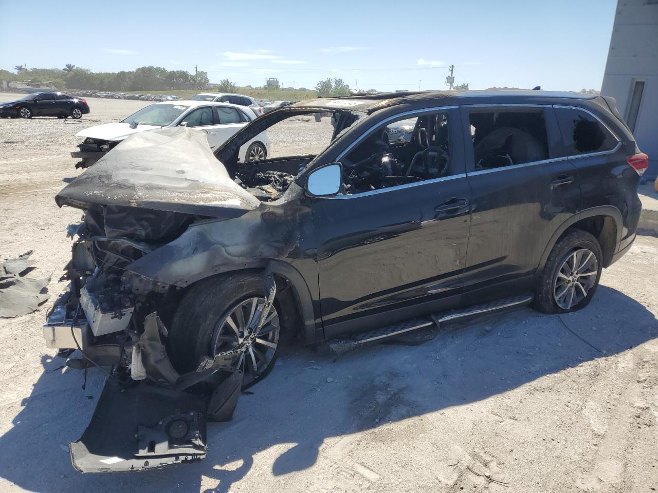 TOYOTA HIGHLANDER 2019