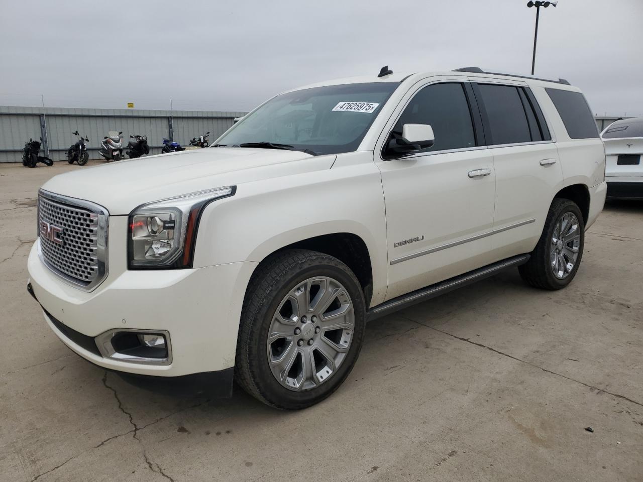 GMC YUKON DENA 2015