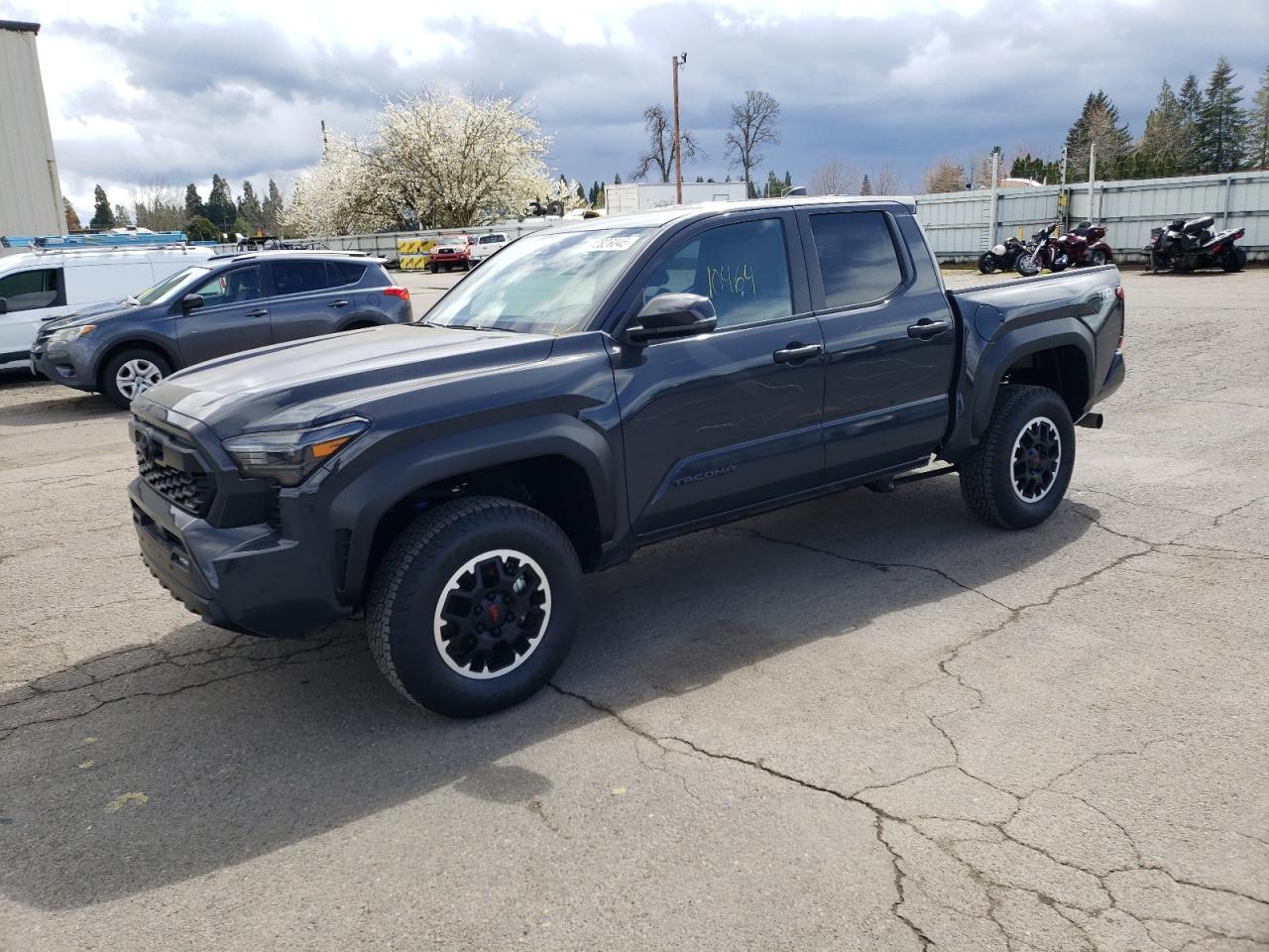 TOYOTA TACOMA DOU 2024