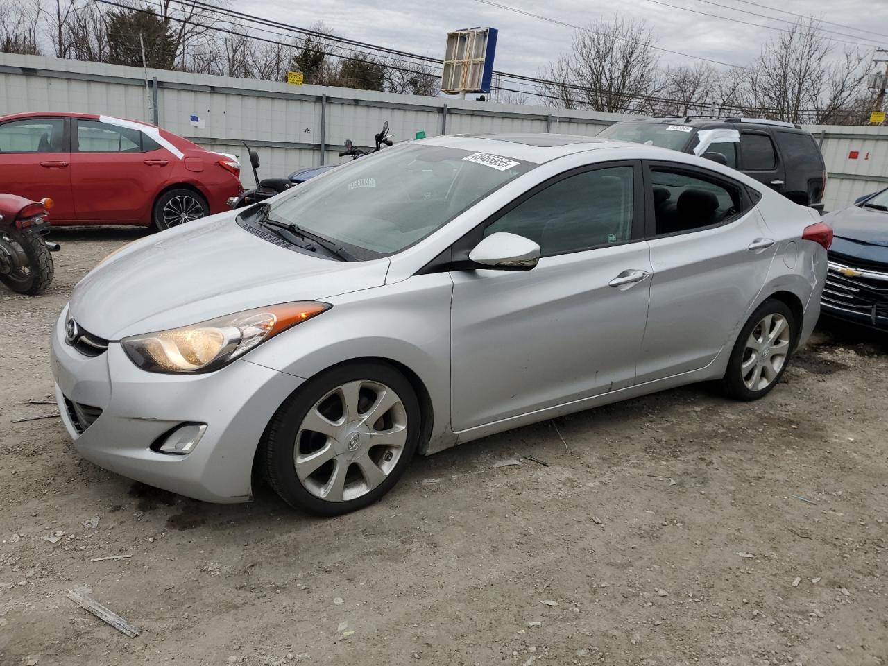 HYUNDAI ELANTRA GL 2011