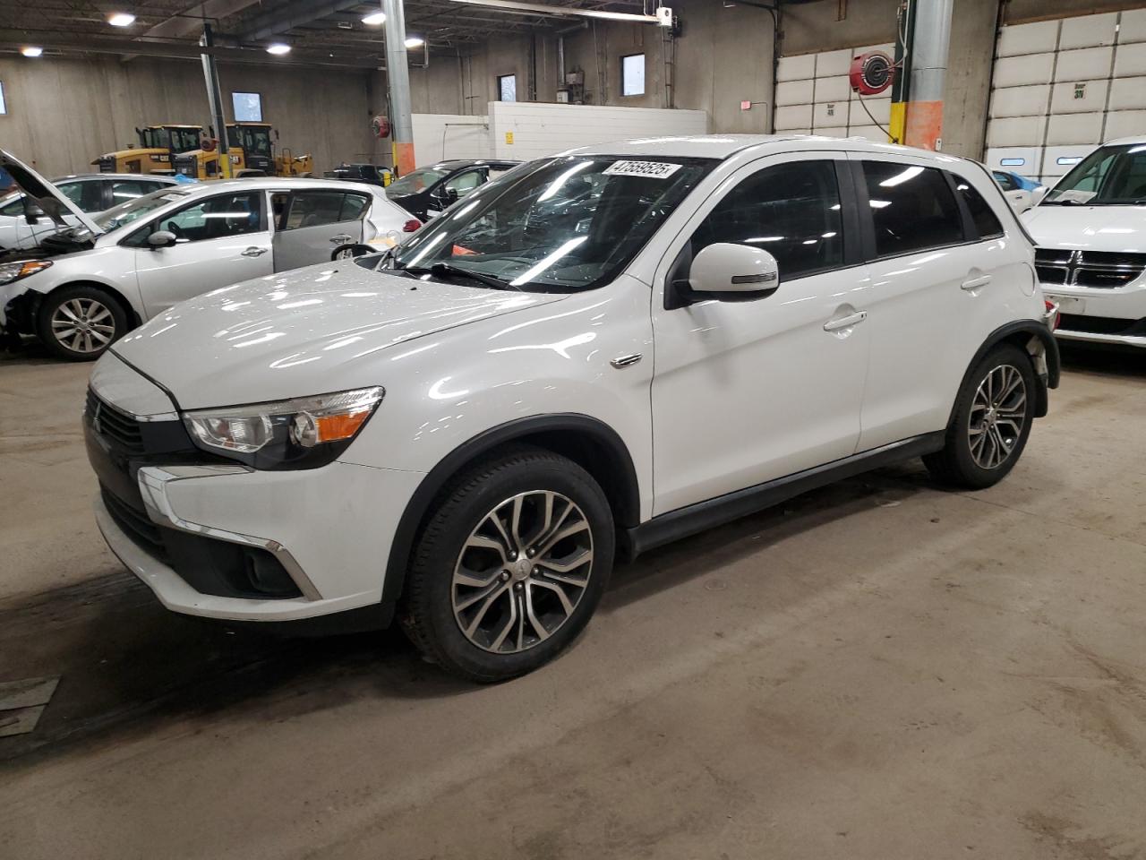 MITSUBISHI OUTLANDER 2017