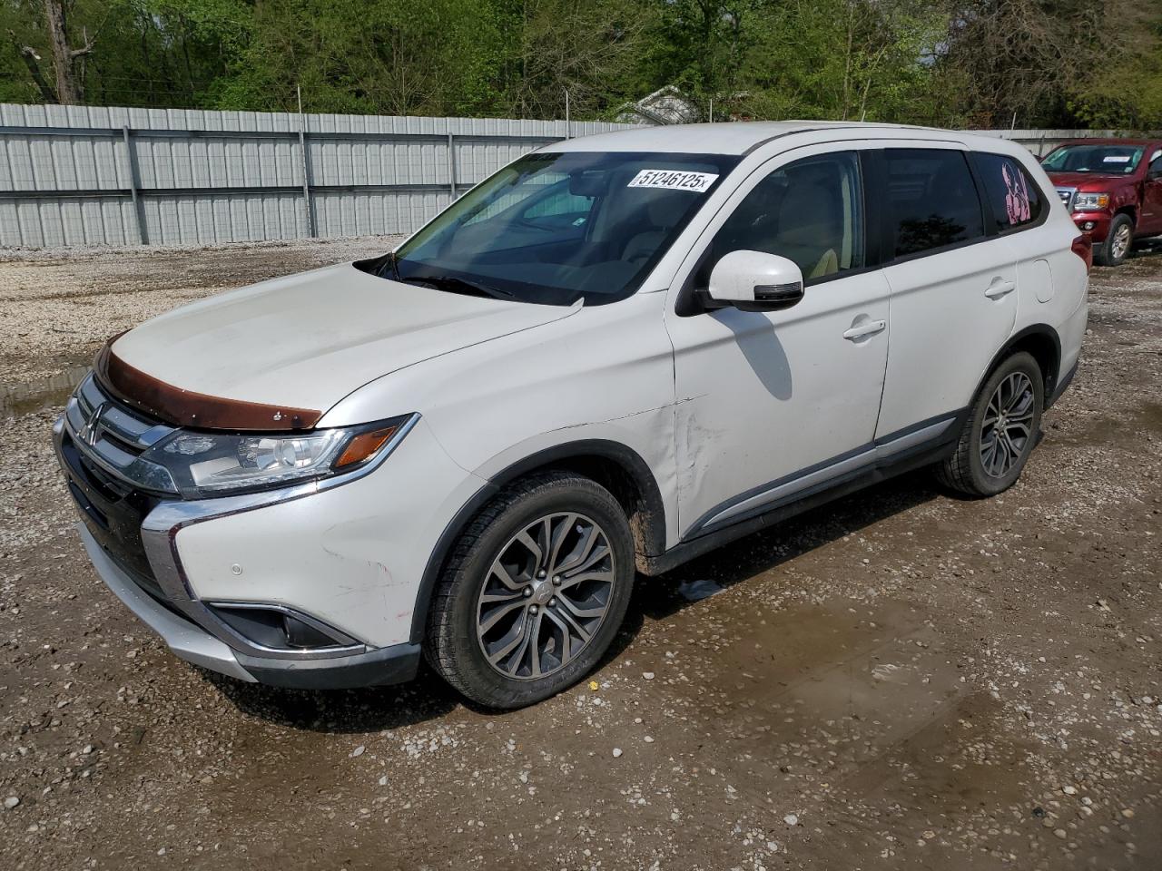 MITSUBISHI OUTLANDER 2016