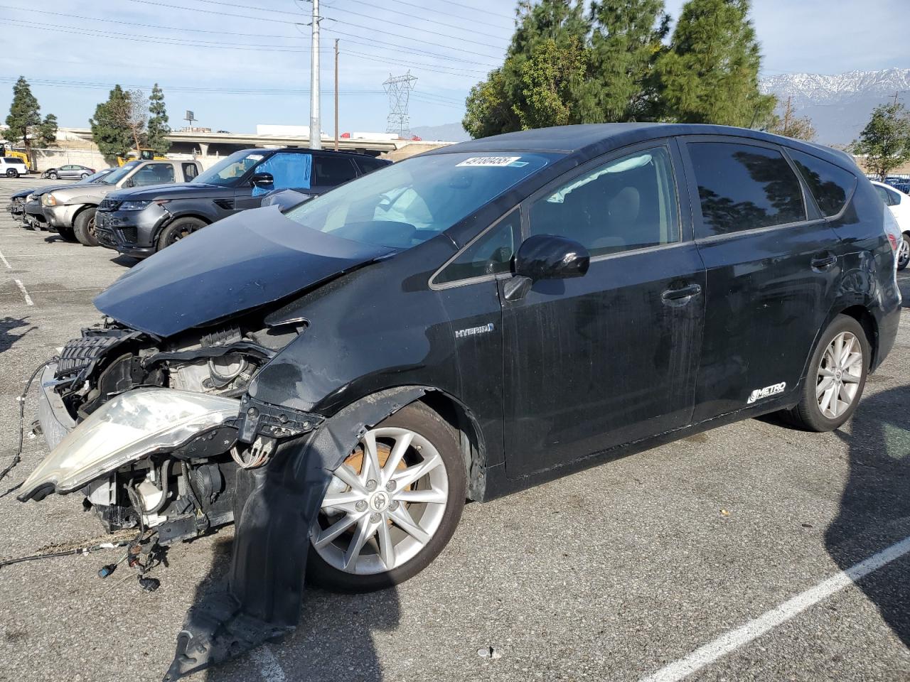TOYOTA PRIUS V 2012
