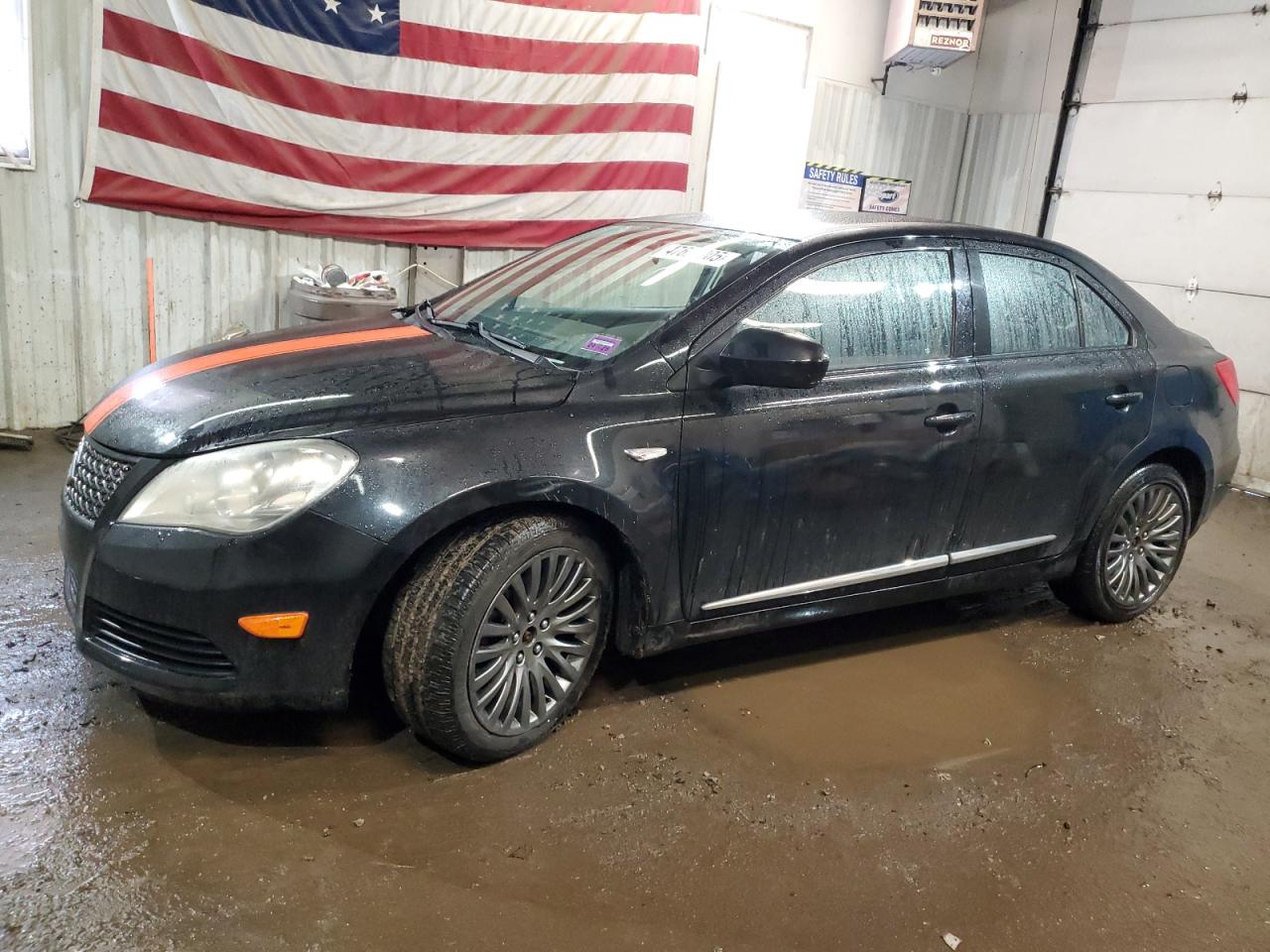 SUZUKI KIZASHI SE 2011