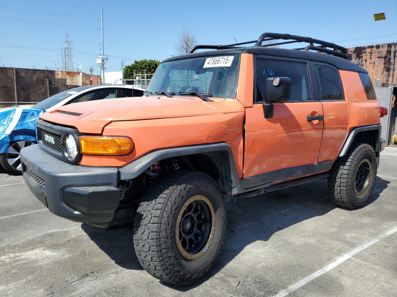 TOYOTA FJ CRUISER 2013