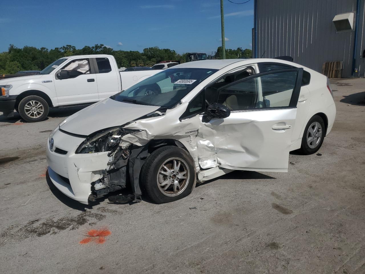 TOYOTA PRIUS 2011