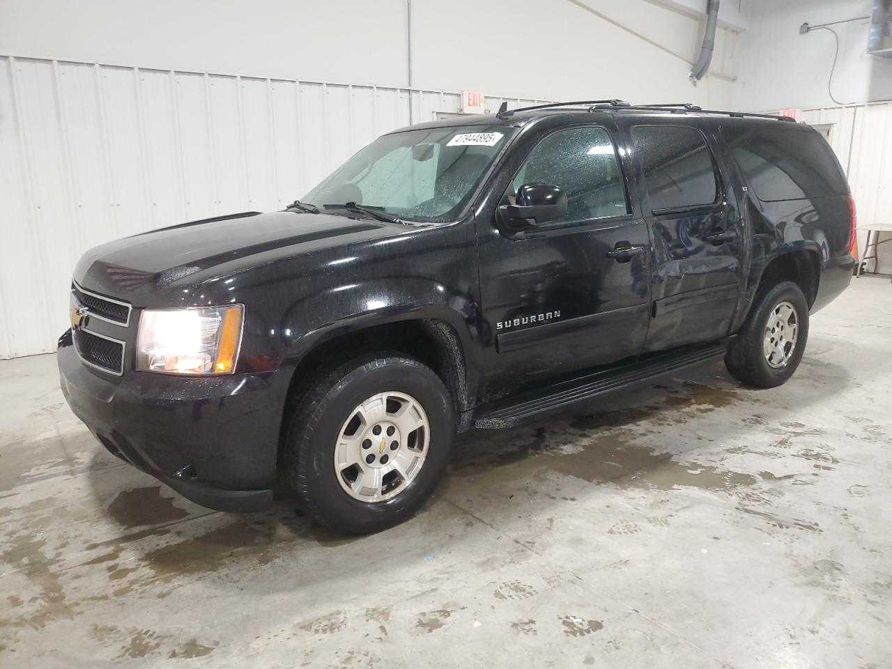 CHEVROLET SUBURBAN K 2014