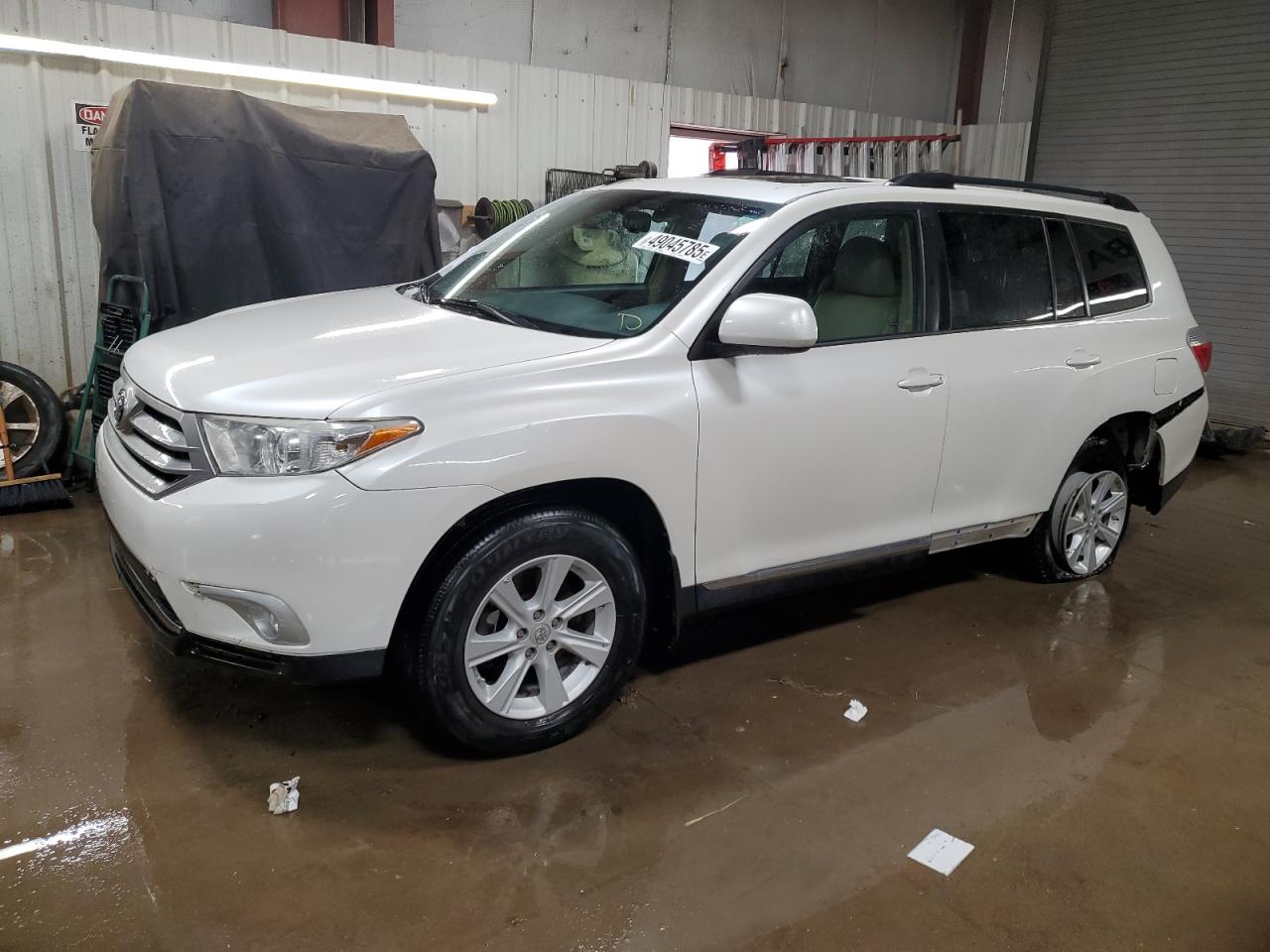TOYOTA HIGHLANDER 2013